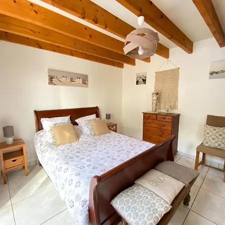 Home, Grayan-et-l'hopital, Cleaning Included * Grayan-et-l'Hopital